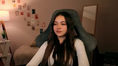 Snapshot of vexorin chatting on 11-23-25, 07:46 Rachel online show from 11-23-25, 07:46