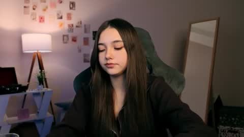 Snapshot of vexorin chatting on 11-28-25, 07:16 Rachel online show from 11-28-25, 07:16