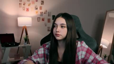 Snapshot of vexorin chatting on 12-04-25, 07:22 Rachel online show from 12-04-25, 07:22