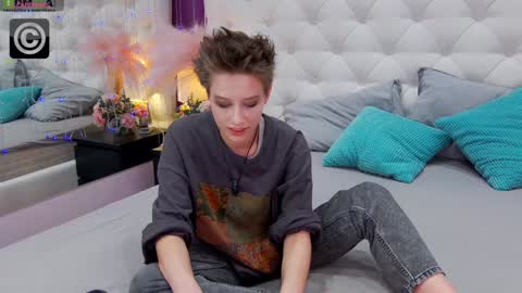 Via online show from 01-31-25, 09:05