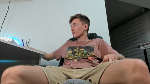 vibemygirl online show from 12-10-24, 10:49