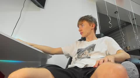 vibemygirl online show from 02-06-25, 01:10