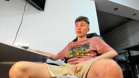 vibemygirl online show from 02-26-25, 04:03