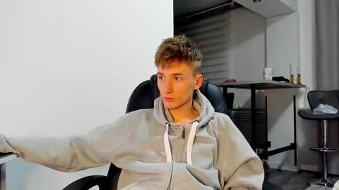 vibemygirl online show from 03-05-25, 04:13