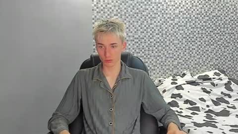 vibemygirl online show from 09-16-25, 12:06