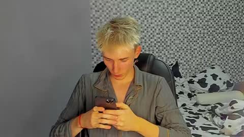 vibemygirl online show from 09-18-25, 12:51