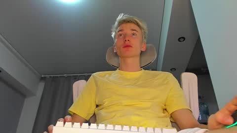 vibemygirl online show from 10-15-25, 11:43