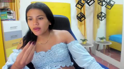 nahomy online show from 02-12-25, 11:51