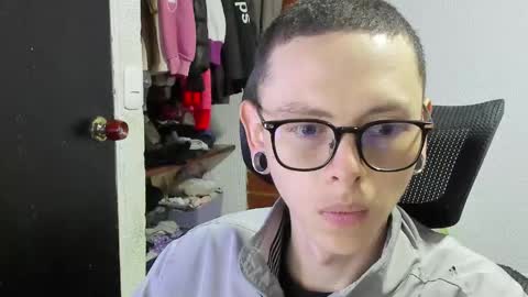 Vicent Brais online show from 04-15-26, 03:52