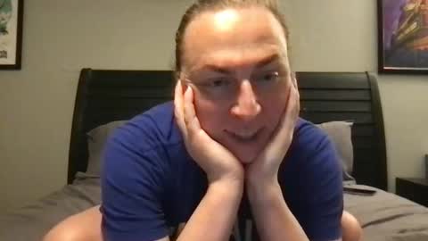 Vicki Stockings online show from 09-29-25, 02:06