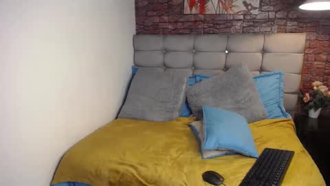 Snapshot of vicky_bass chatting on 03-09-25, 07:48 VICTORIA online show from 03-09-25, 07:48