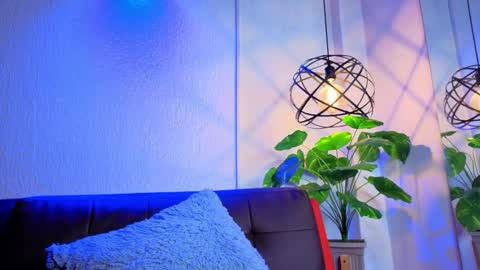 Snapshot of vicky_bass chatting on 10-21-25, 08:42 VICTORIA online show from 10-21-25, 08:42