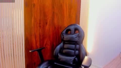 Vicky online show from 02-05-26, 08:57