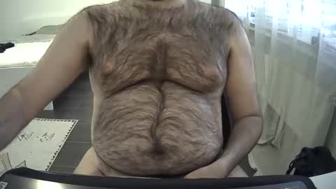 VictorHume online show from 04-17-26, 05:27