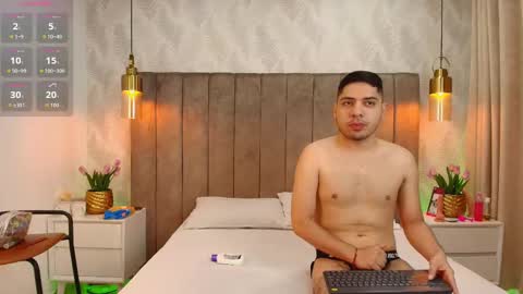 Victoria  Owen online show from 10-08-25, 11:41