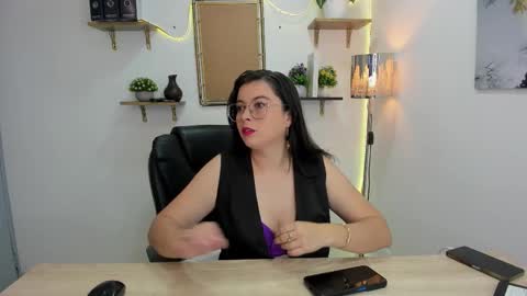 Victoria - You can call me Vicky online show from 01-14-26, 12:22
