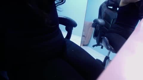 Victoria online show from 10-21-25, 12:50