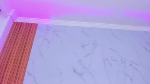  Victoria Lozano  online show from 12-11-24, 06:20