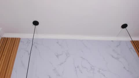  Victoria Lozano  online show from 01-24-25, 04:06