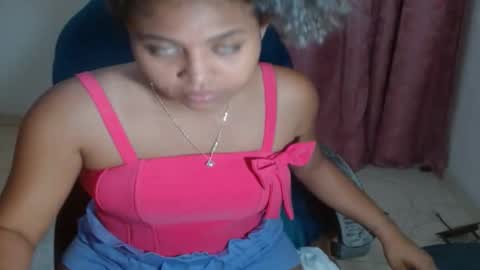 Snapshot of victoria_miler chatting on 02-12-25, 03:07 VICKY online show from 02-12-25, 03:07