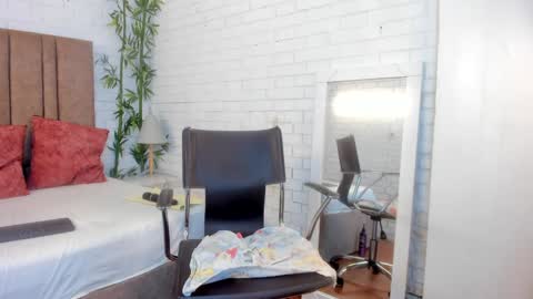 Victoria   Everyday From 1400 to 2130 Col Time online show from 12-28-24, 05:03