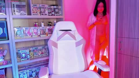 Victoria online show from 12-18-25, 06:19