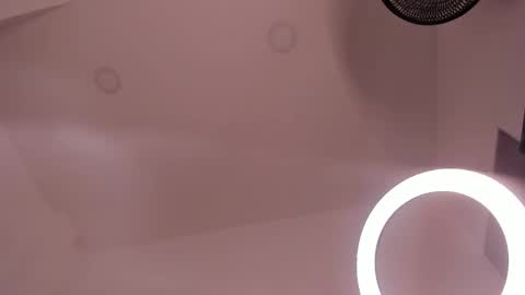 Snapshot of victoria_vallejo chatting on 03-03-25, 02:37 victoria  online show from 03-03-25, 02:37