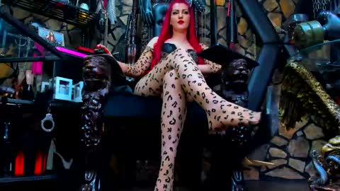 Victoria Heller online show from 09-25-25, 06:06