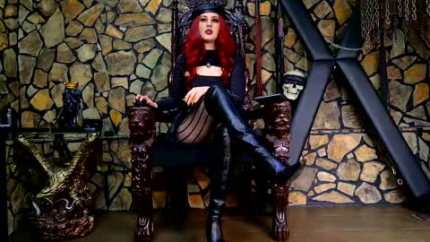 Snapshot of victoriaheller chatting on 01-19-26, 05:55 Victoria Heller online show from 01-19-26, 05:55