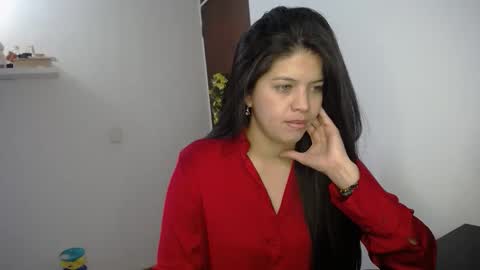 Snapshot of victorialg chatting on 10-03-25, 07:22 victorialg online show from 10-03-25, 07:22