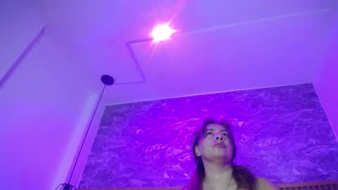 victoriamil1 online show from 09-14-25, 04:39