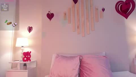 Victoria online show from 02-11-25, 07:27