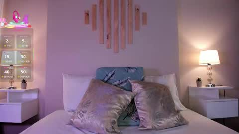 Victoria online show from 09-27-25, 07:08