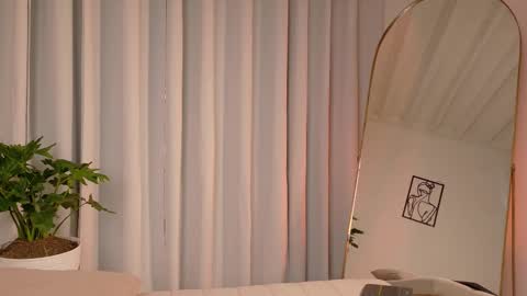 Snapshot of victorianova chatting on 12-02-25, 09:21 VictoriaNova online show from 12-02-25, 09:21