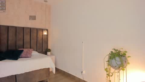 Maria Victoria online show from 01-21-25, 11:35