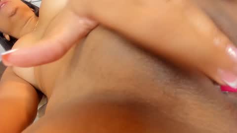 Maria Victoria online show from 02-01-25, 02:45