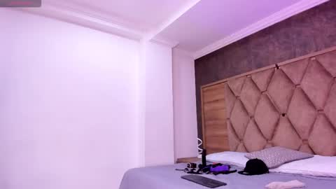 victoriasanz_ online show from 11-02-25, 06:16