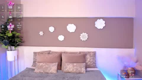 Victoria Shelby  online show from 11-26-25, 11:55