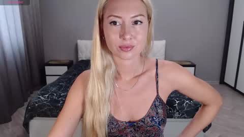 VictoriaTiger online show from 10-10-25, 10:25