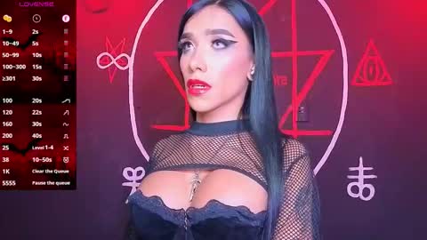 Victoria Vampire online show from 11-16-25, 03:45