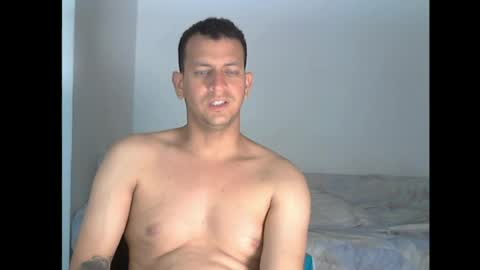 Snapshot of victormanuelq_1 chatting on 04-26-26, 10:18 victormanuelq_1 online show from 04-26-26, 10:18
