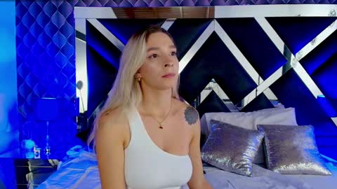 victtoria lee online show from 03-11-25, 09:59