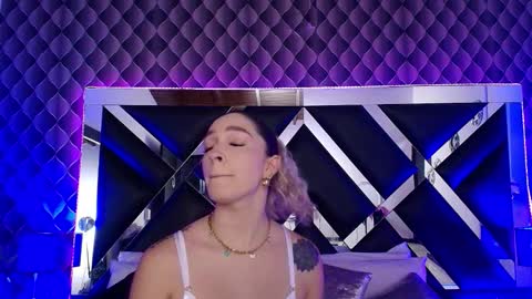 victtoria lee online show from 09-13-25, 07:13