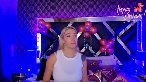 victtoria lee online show from 10-07-25, 07:11