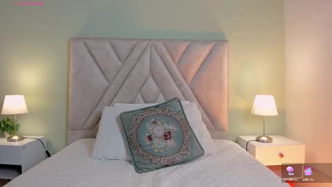 Victoria  online show from 09-11-25, 11:21