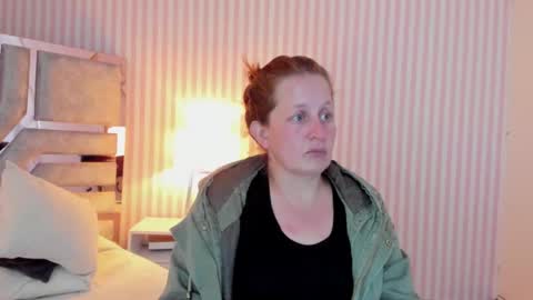 Violeta online show from 12-16-24, 12:48