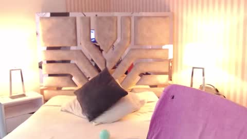 Violeta online show from 12-31-24, 12:32