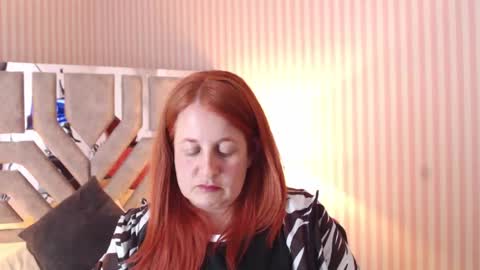 Violeta online show from 12-31-24, 03:34