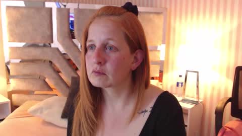 Violeta online show from 01-16-25, 01:27