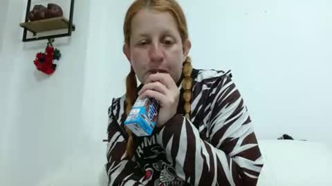 Violeta online show from 01-27-25, 05:58